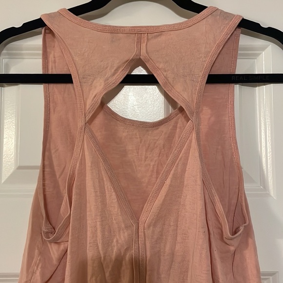Athleta Pink Tank top size medium - Picture 6 of 7